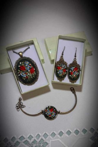 4a7b79a7-bf9f-475d-a726-c8af91e47431